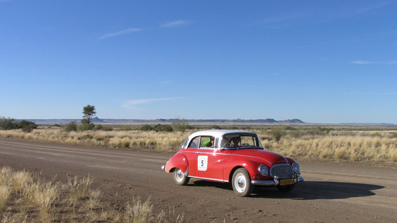 Oldtimer Expedition in Namibia